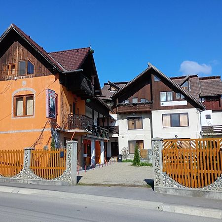Pensiunea Irina 1 Si 2 Zărneşti Buitenkant foto