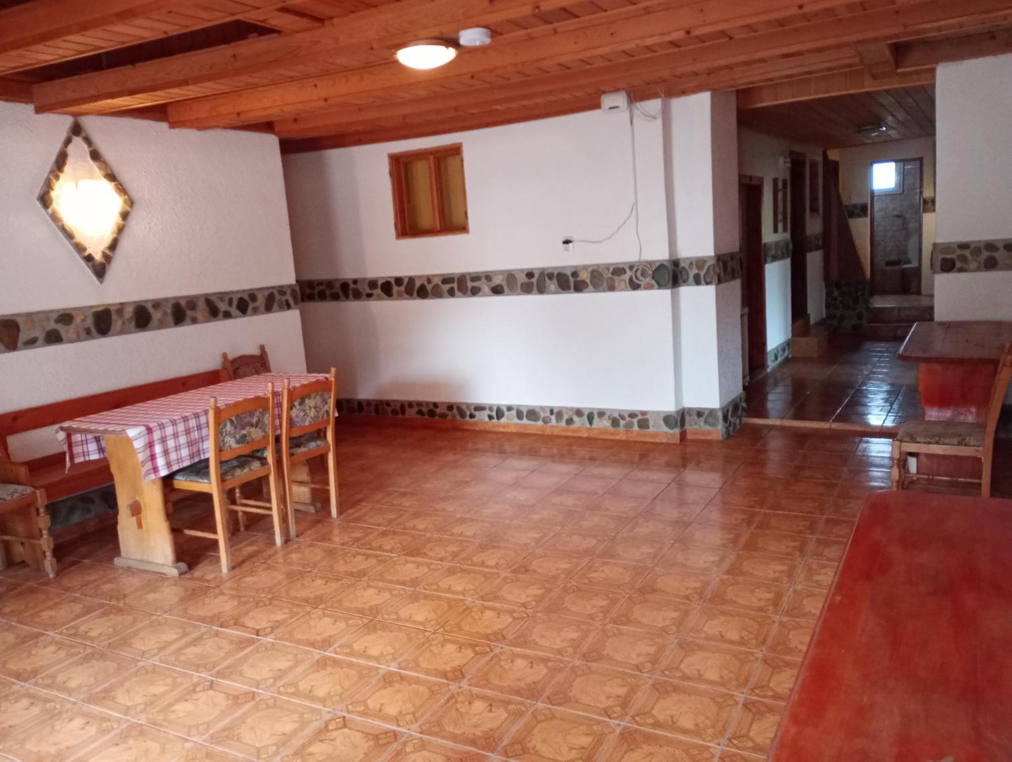 Pensiunea Irina 1 Si 2 Zărneşti Buitenkant foto